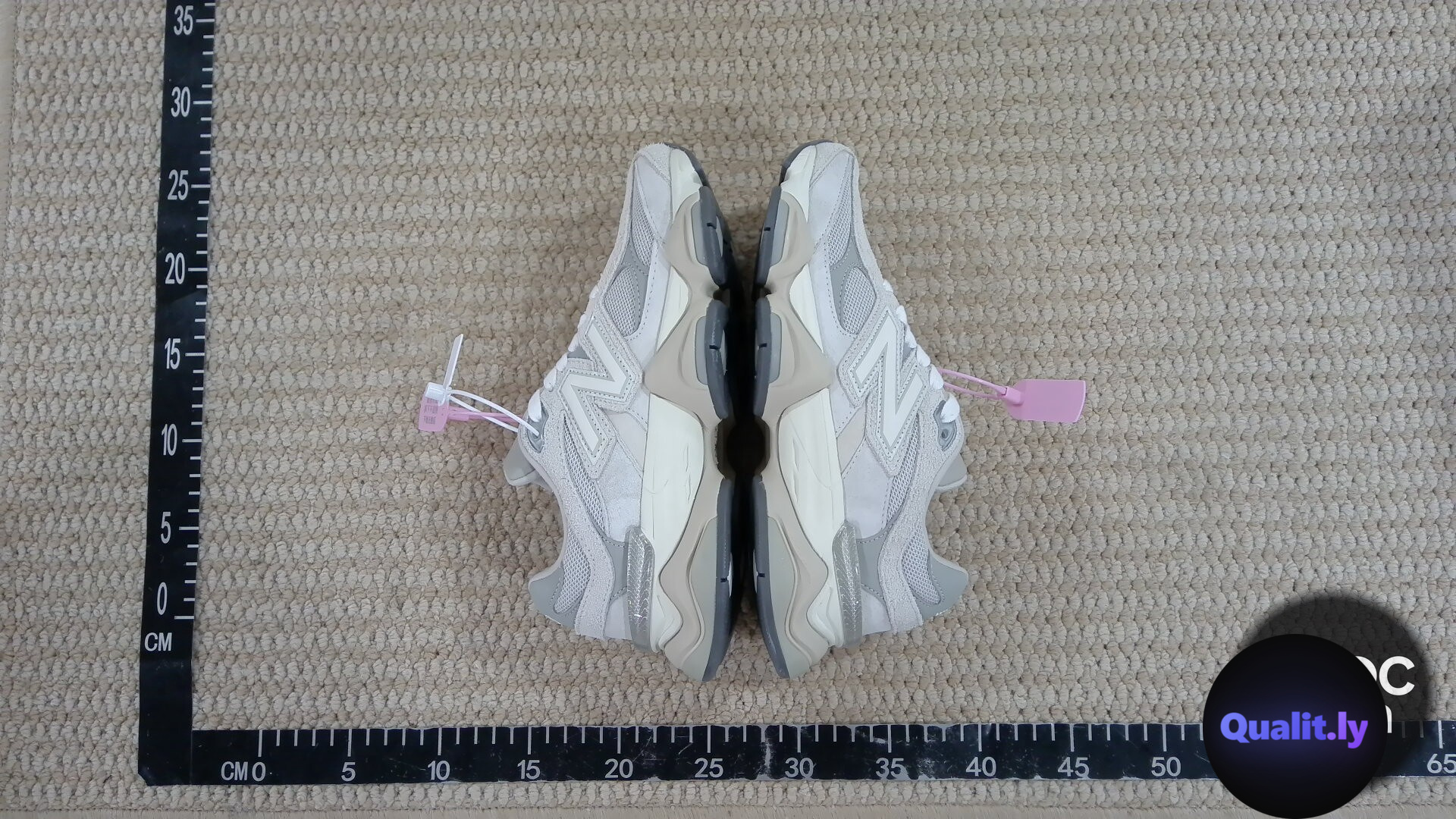 New Balance Sneakers QC