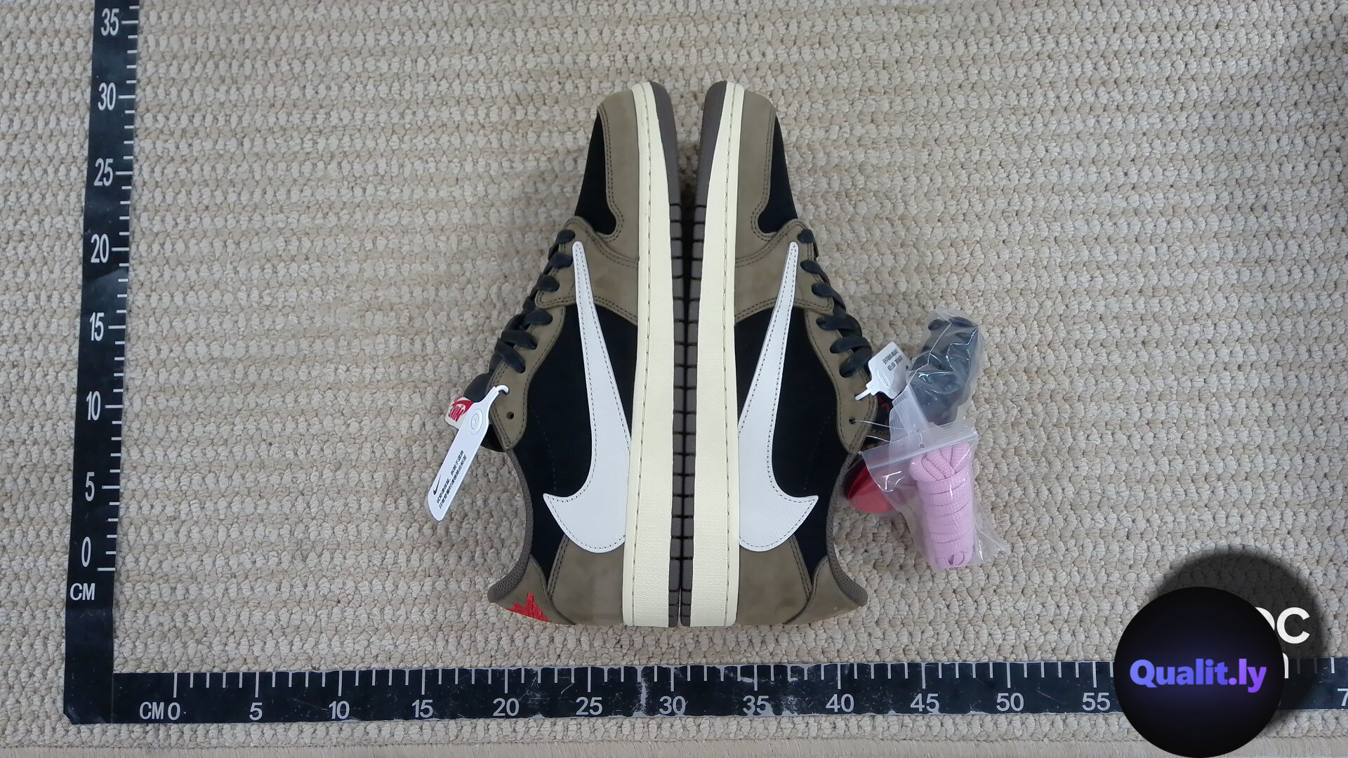 Nike Sneakers QC