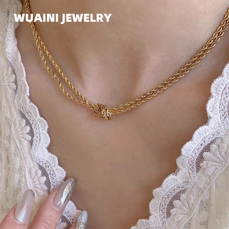 Designer Double-Layered Twisted Knot Choker Necklace for Women, Niche High-End Titanium Steel Non-Fading Clavicle Chain