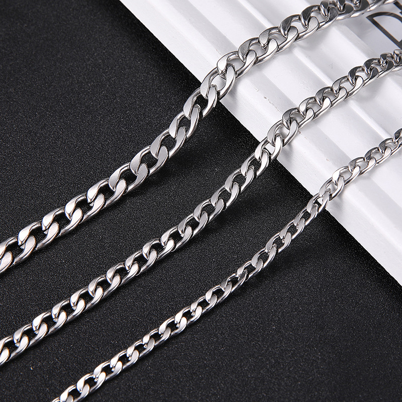 Domineering hip hop thick chain wholesale men's all-match Fashion Street shooting trendy Cuban chain Figaro chain stainless steel chain