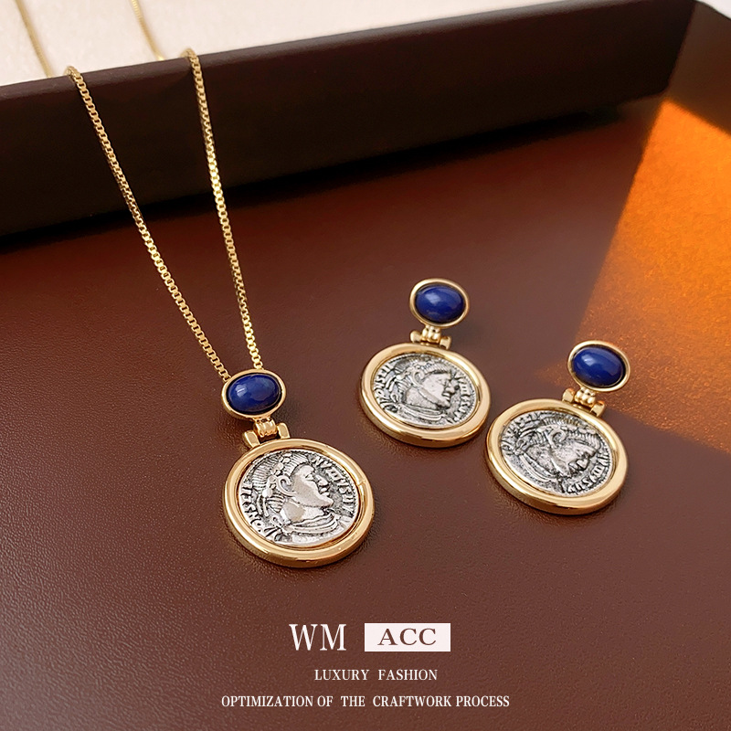 Silver Needle Portrait Round Earrings French Fashion Niche Design Earrings Accessible Luxury Elegant High-End Earrings