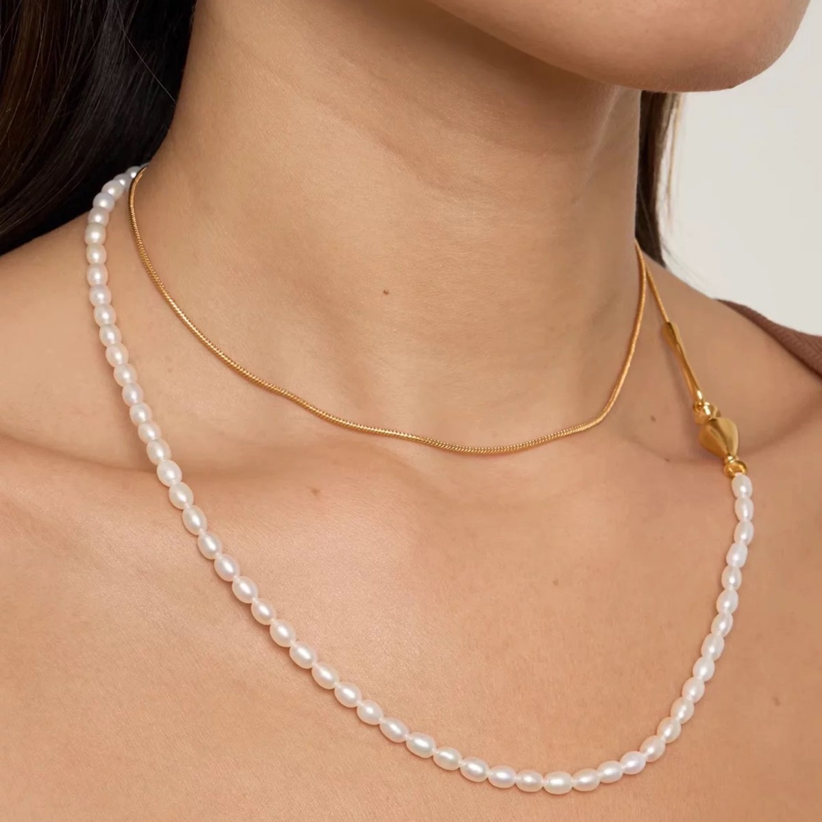 Autumn and Winter New Bottle Series Glass Rice Pearl Thin Neck Bottle Long Necklace Gray Women's Light Luxury Stackable Gold and Silver Two-Tone