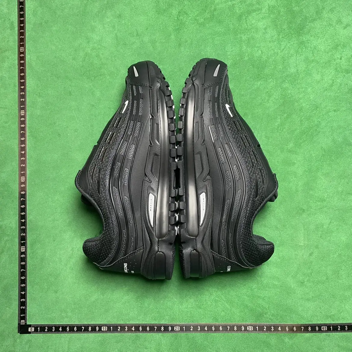 967 Low-Cut Running Shoes with Shock Absorption