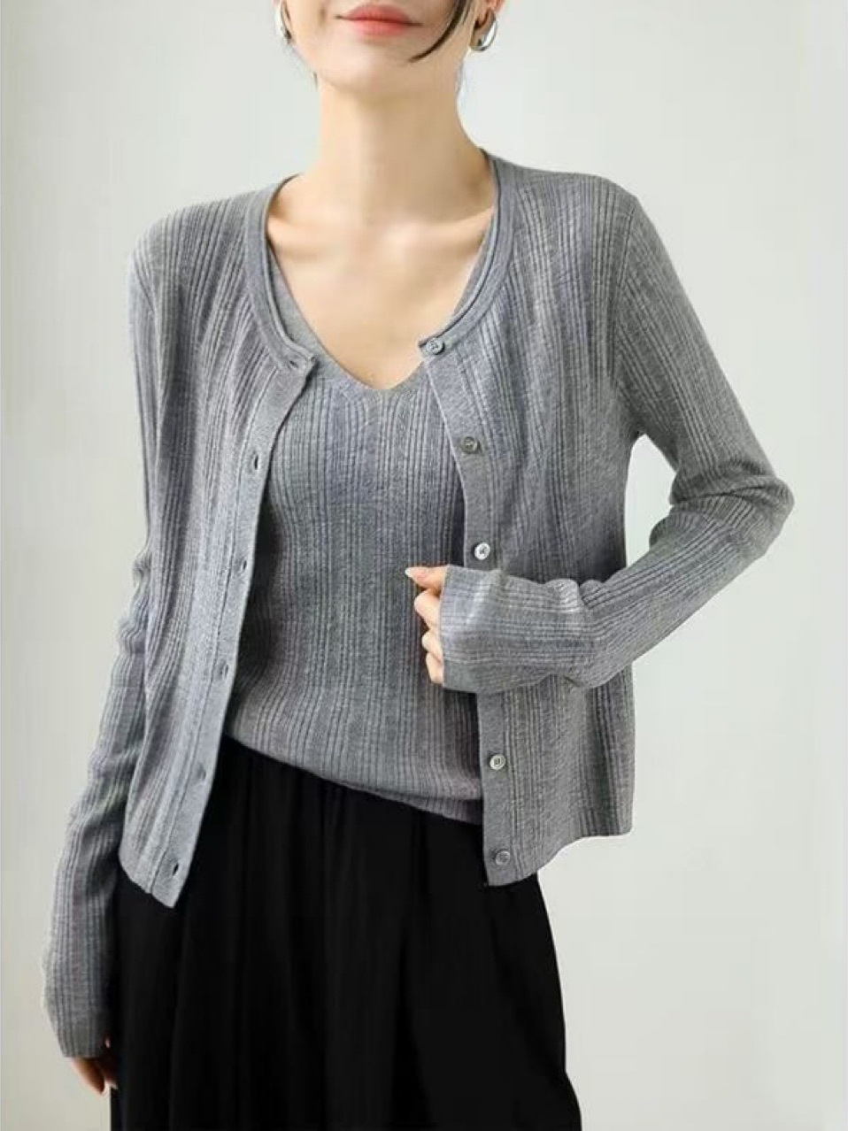 Round Neck Knitted Cardigan for Women 2026 Autumn and Winter New Slim Fit Petite Coat Long-Sleeve Sweater Vest Two-Piece Set Trendy