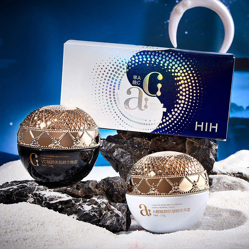 Hih Morning a Night C Rejuvenating Essence Cream Day and Night Hydrating Moisturizing Firming Brightening Skin Tone Black and White Bandage Cream