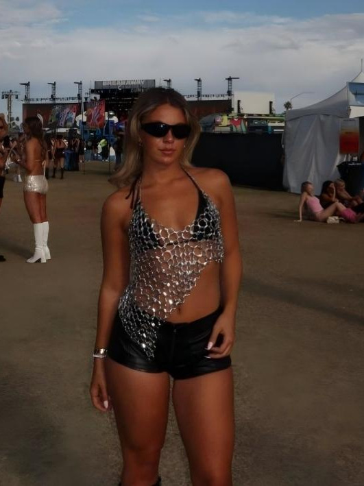 European and American Cross-Border Amazon Sexy Crop Top with Metal Ring Splicing, Halter Neck, Irregular Straps