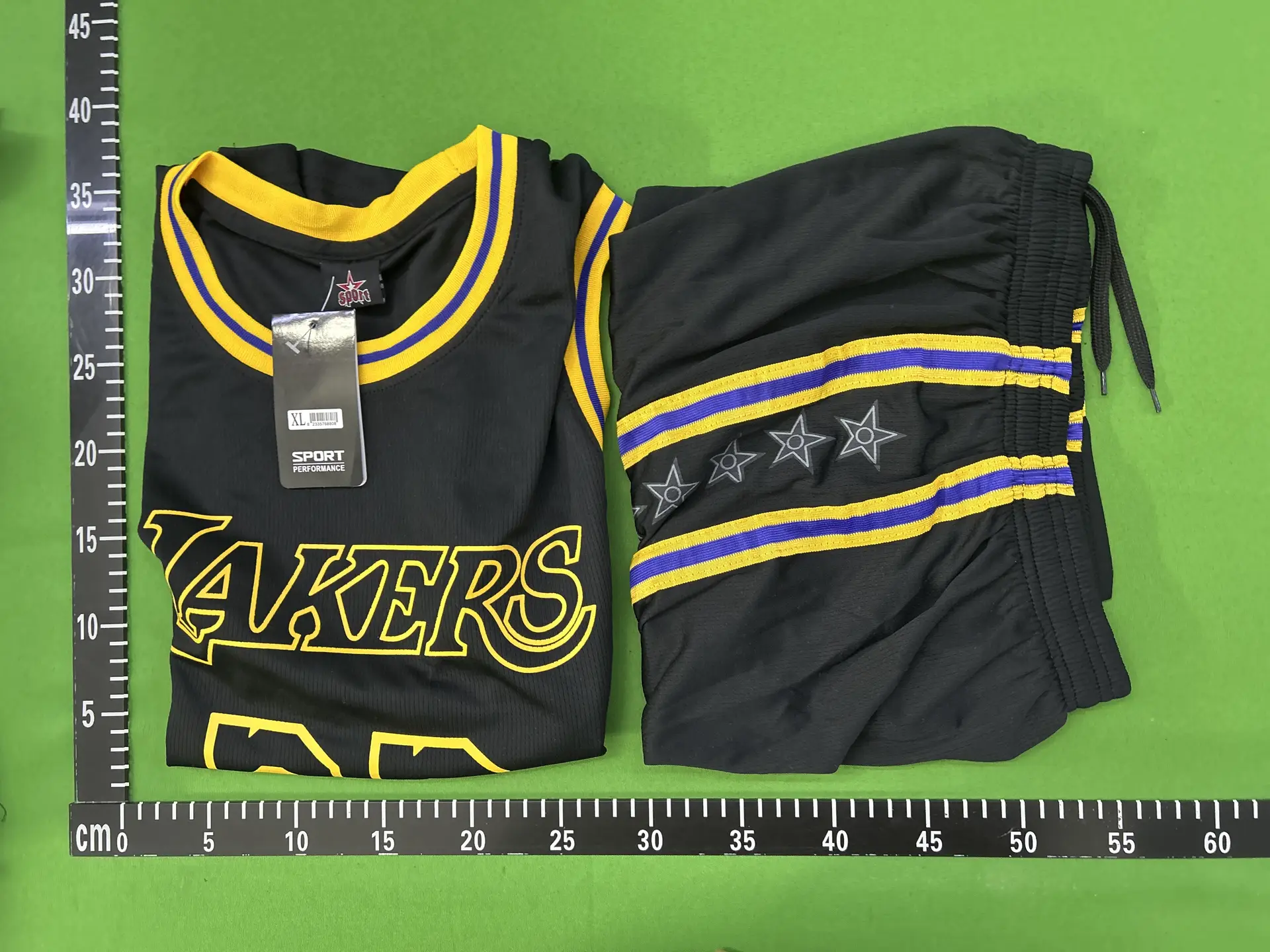 Los Angeles Lakers Basketball Uniform Set