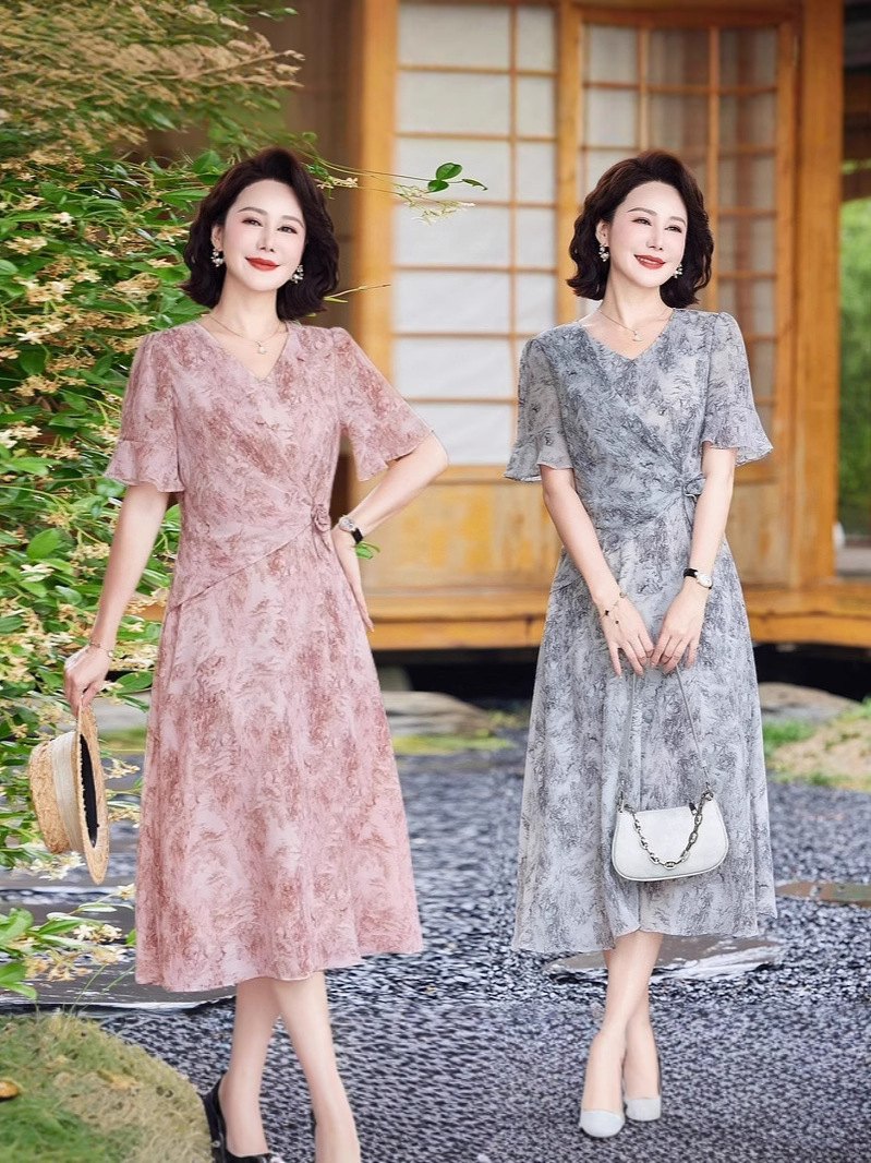 Elegant Mom Short Sleeve Dress 2025 Summer New Middle-Aged Women's Dress Slimming Mid-Length Dress Wholesale