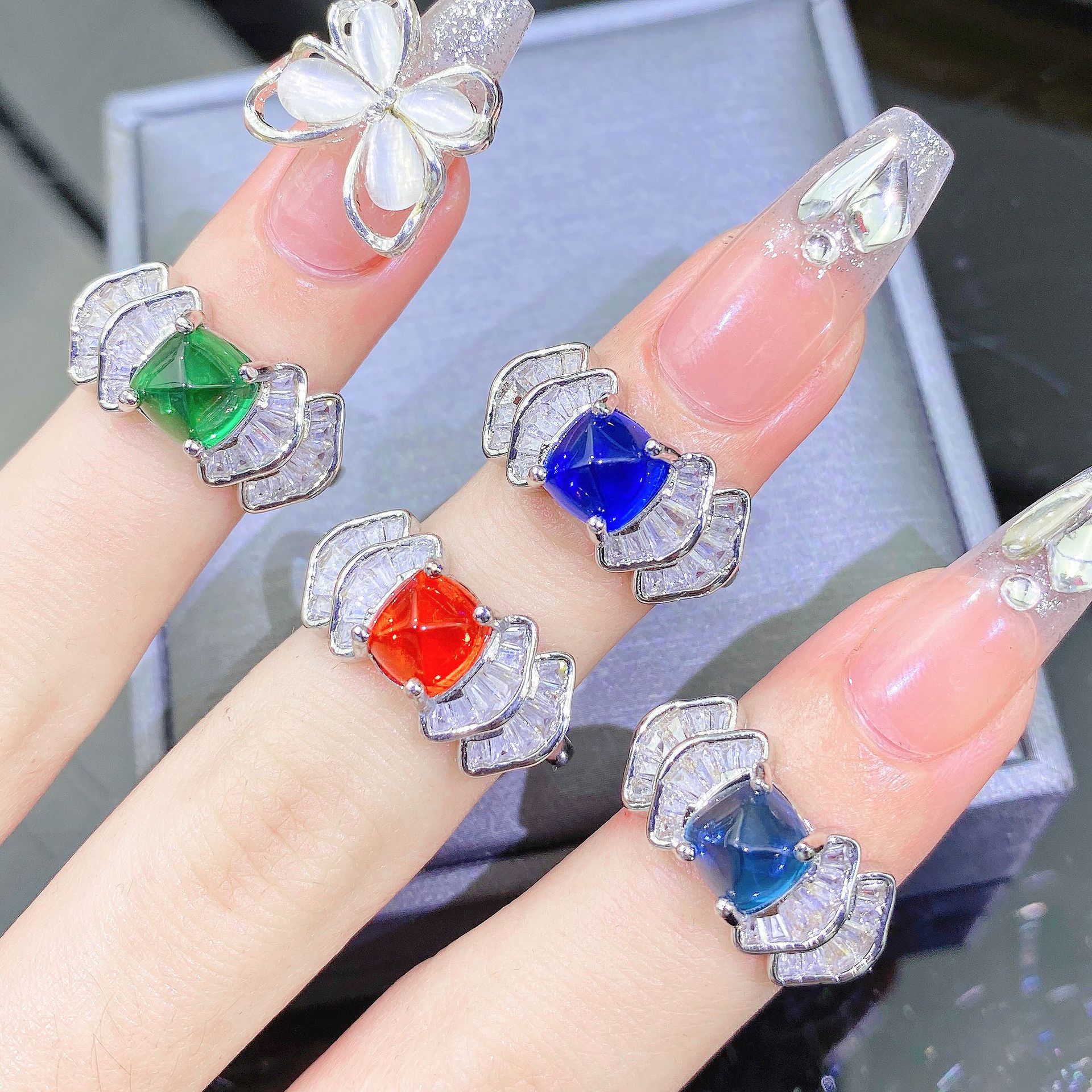 New imitation natural Colombian nurture Emerald sugar tower niche design light luxury color treasure opening ring wholesale