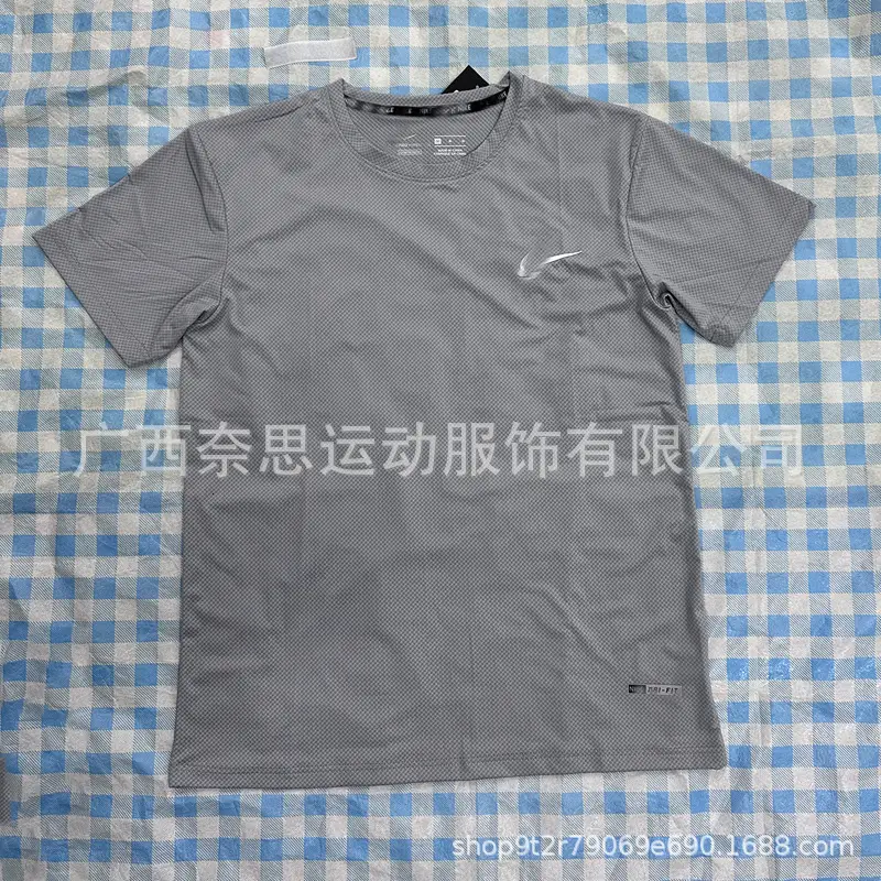 外贸运动短袖速干特性加持面料亲肤透气满足日常运动多种男士跑步