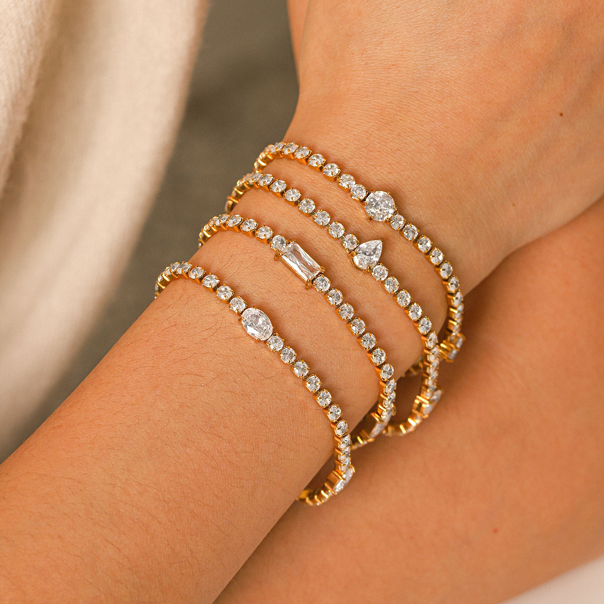 Trendy European and American Style Zircon Bracelet, Light Luxury High-End Titanium Steel Jewelry, Cross-Border Hot-Selling Non-Fading Accessory