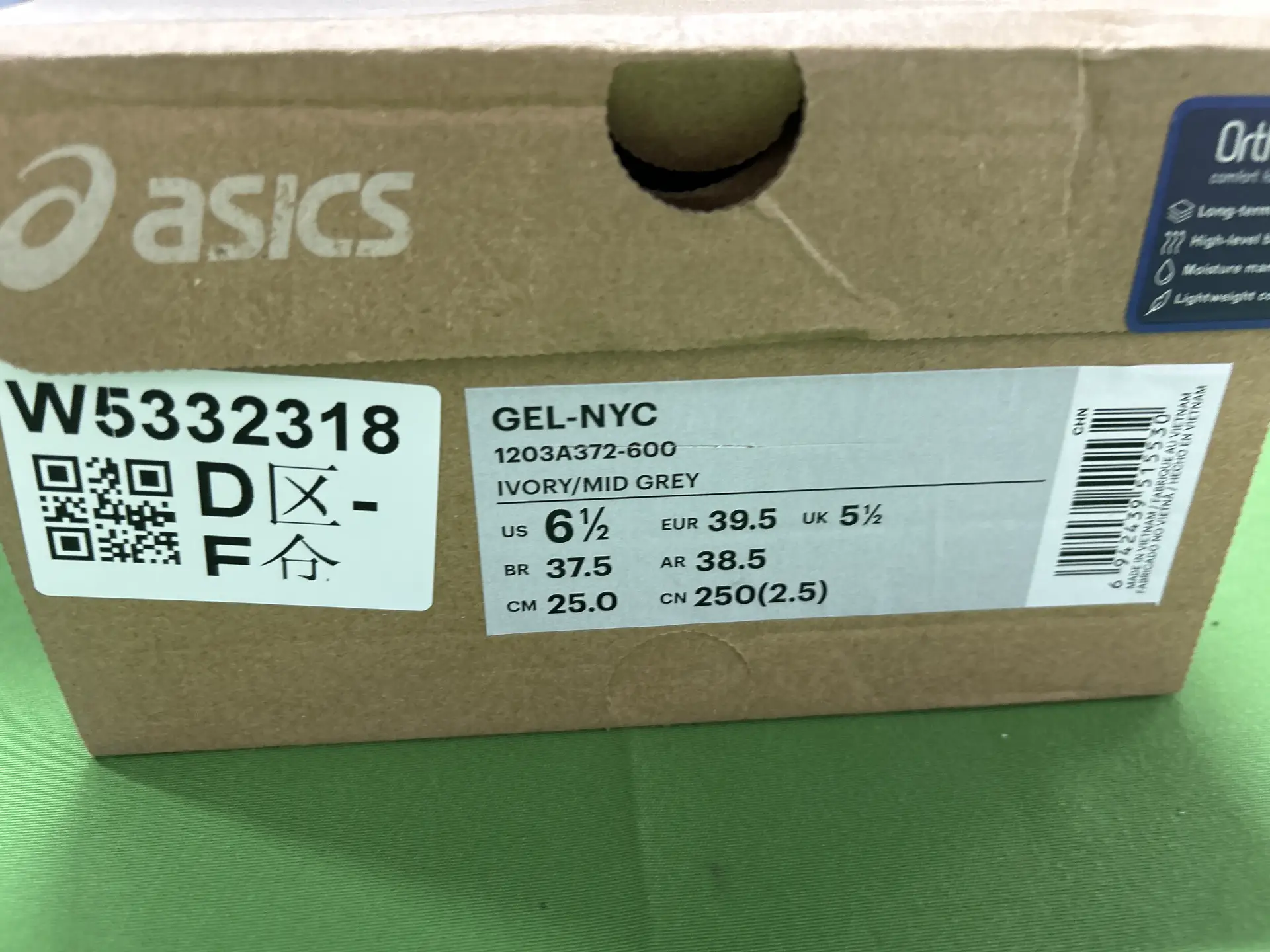 Asics GEL-NYC Ivory/Mid Grey