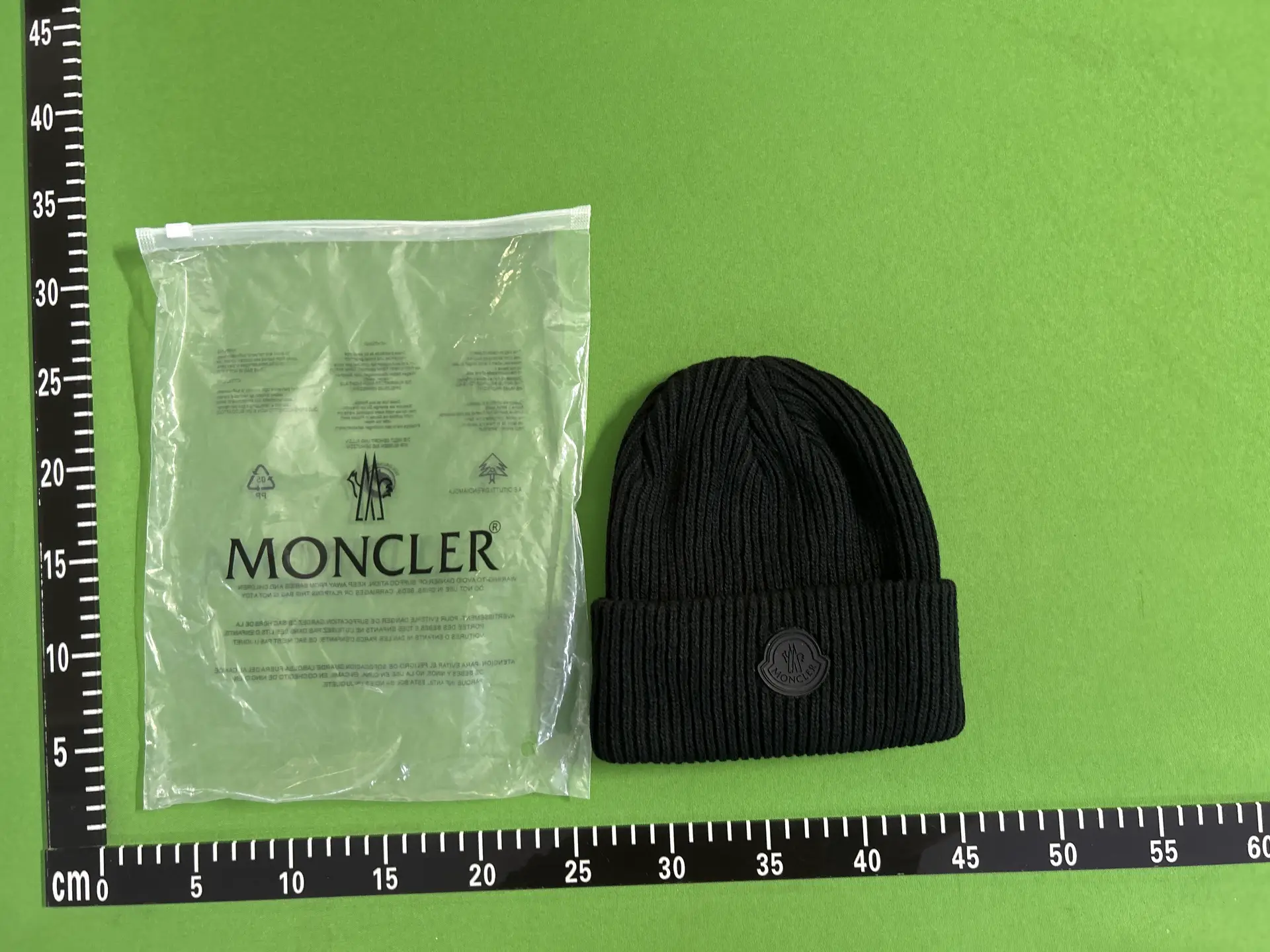 Moncler Beanie Black