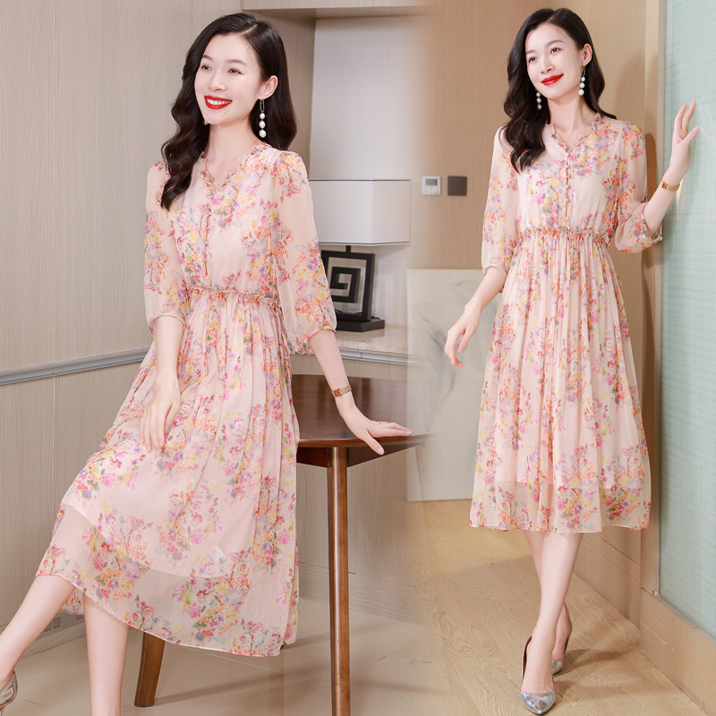 Heavy Weight Silk 2025 New Summer Style Seaside Fairy Style Floral Adjustable Waist Nine-Quarter Sleeve V Neck Silk Dress