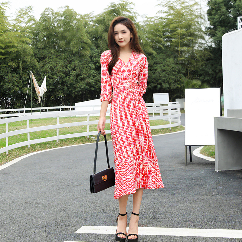 Wrap Dress 2023 Spring New Gentle Red Small Plaid Print Fresh and Sweet One-piece Tight Waist Lace-up Fishtail Dress