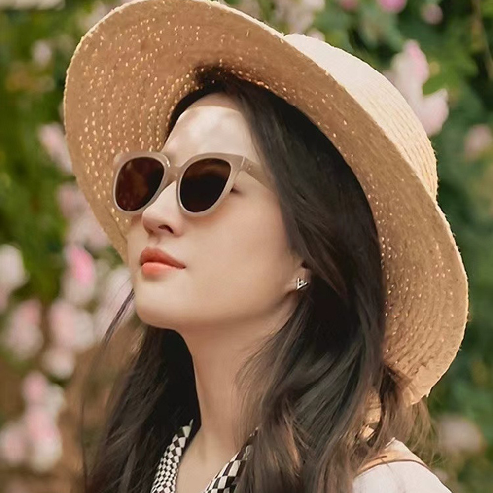 New high-end sunglasses women's European and American slim high-end glasses men's retro big face anti-ultraviolet polarizer