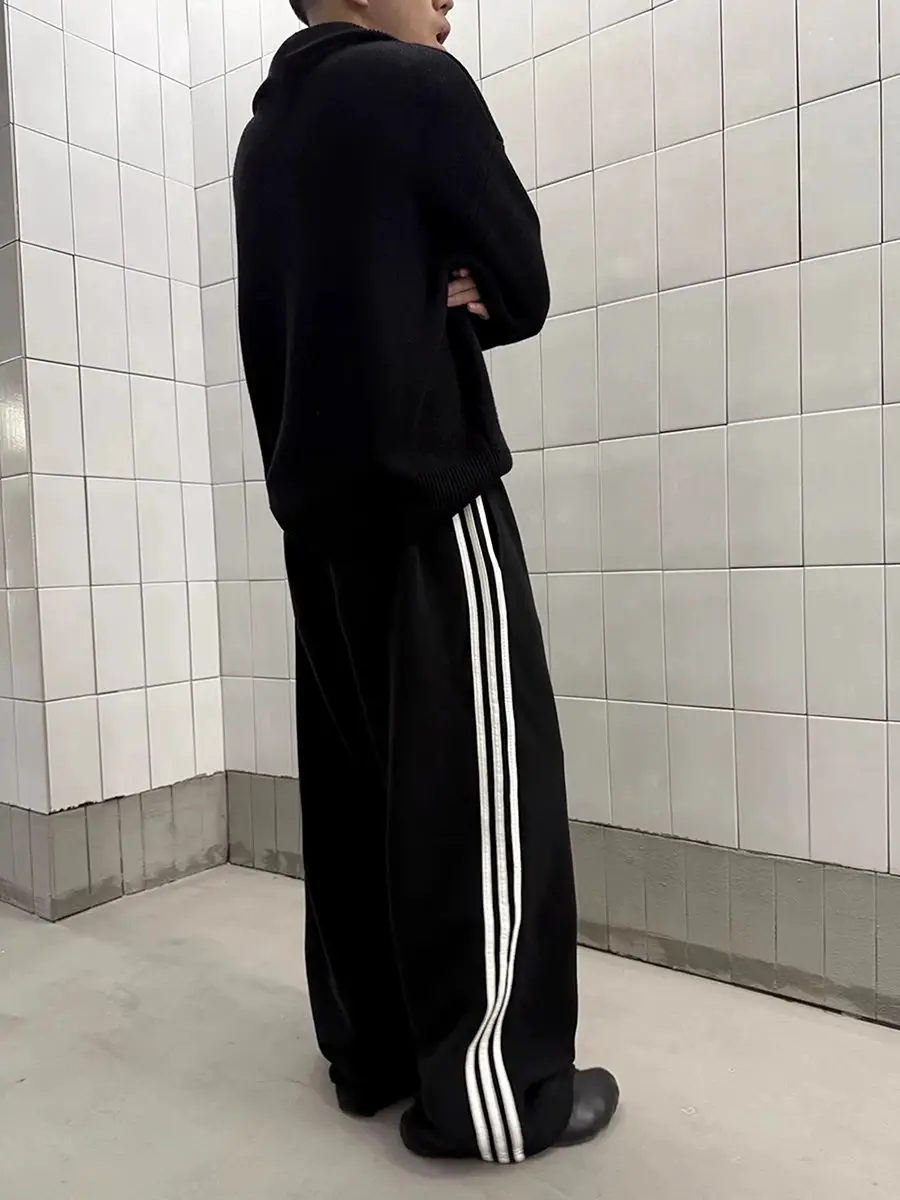 来自街头复古洗水破坏慵懒休闲运动刺绣徽章宽松baggy针织卫裤男-lsa