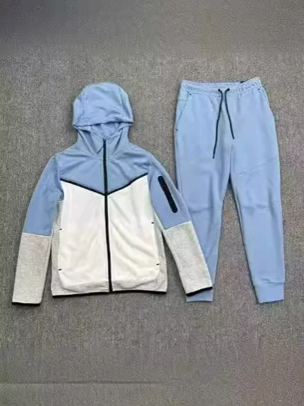 2026 Overseas Edition Windrunner Men's Seamless Zipper Casual Sports Knitted Hooded Jacket Windproof Sports Suit