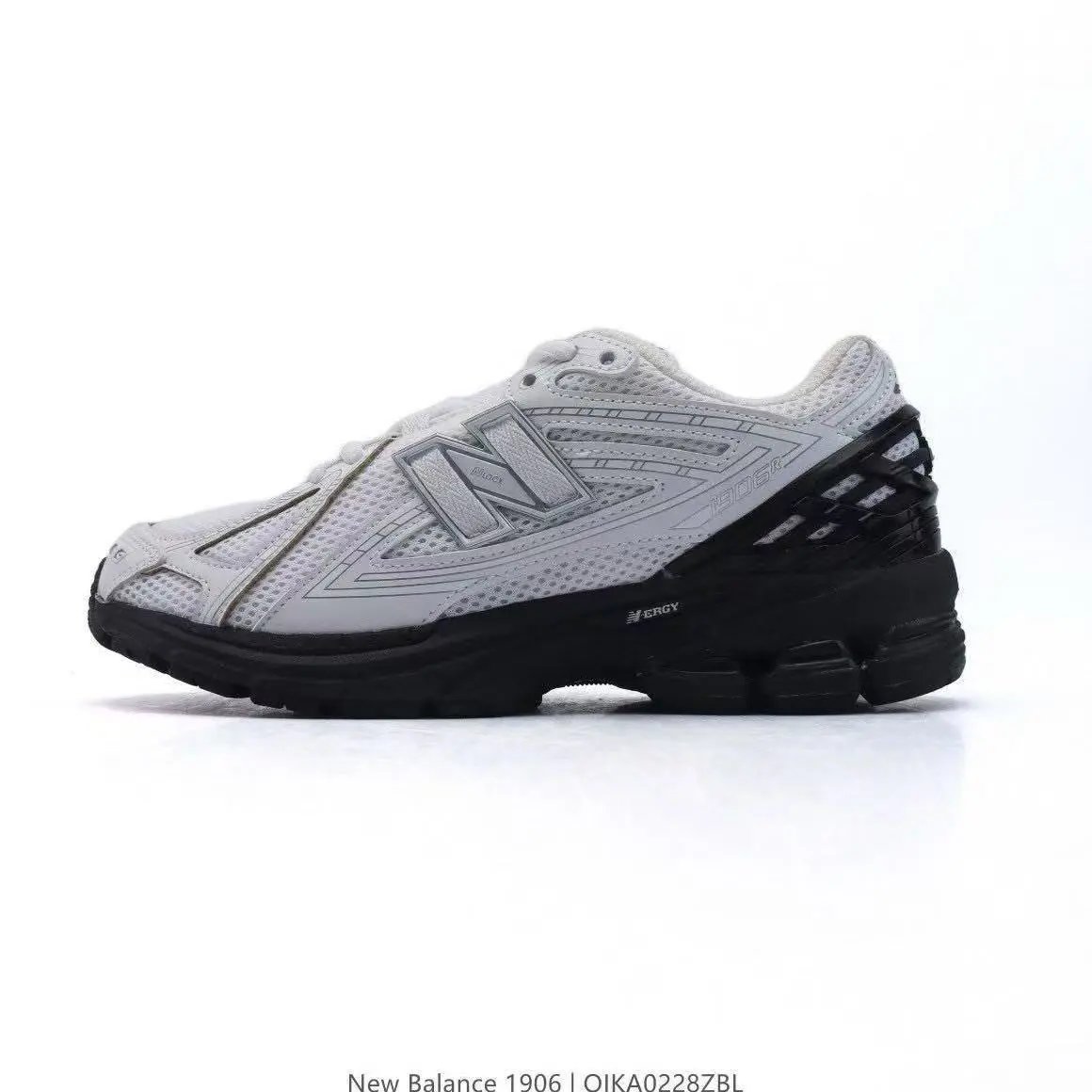 New Balance 1906R