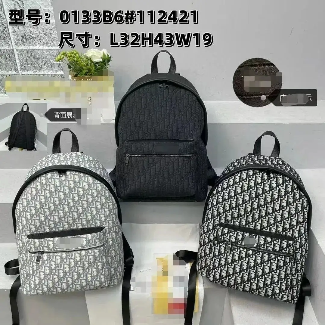 d 双肩包