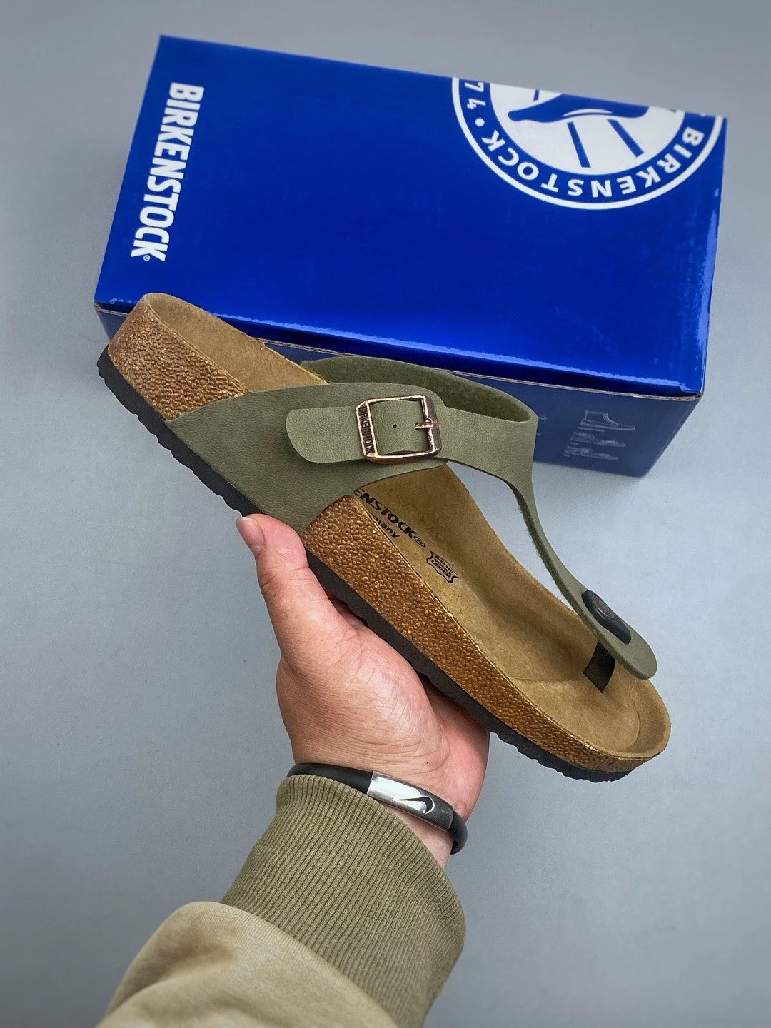 Local store listing