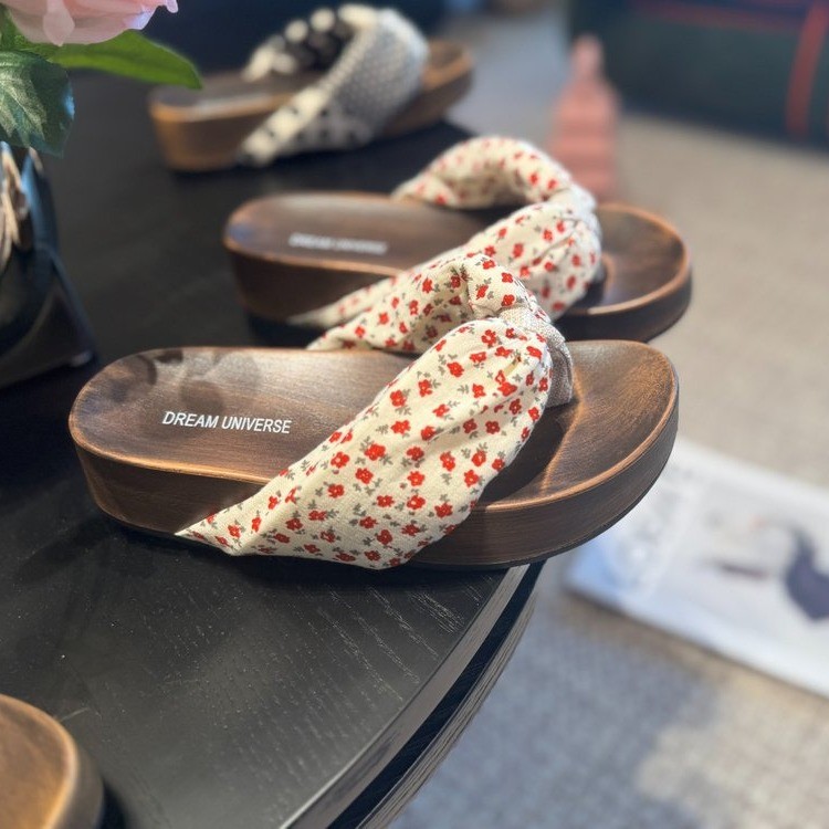 2026 Summer New Style Thick-Soled Sandals for Women, Polka Dot Floral Bowknot Fashion Versatile Comfortable Slippers