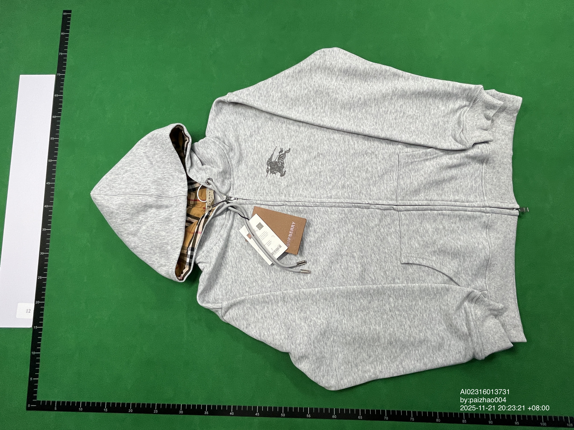 Burberry Zip-up Hoodie QC
