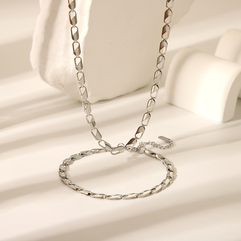 Europe and the United States new style personality pop can buckle necklace bracelet stainless steel suit simple ins handsome clavicle chain necklace