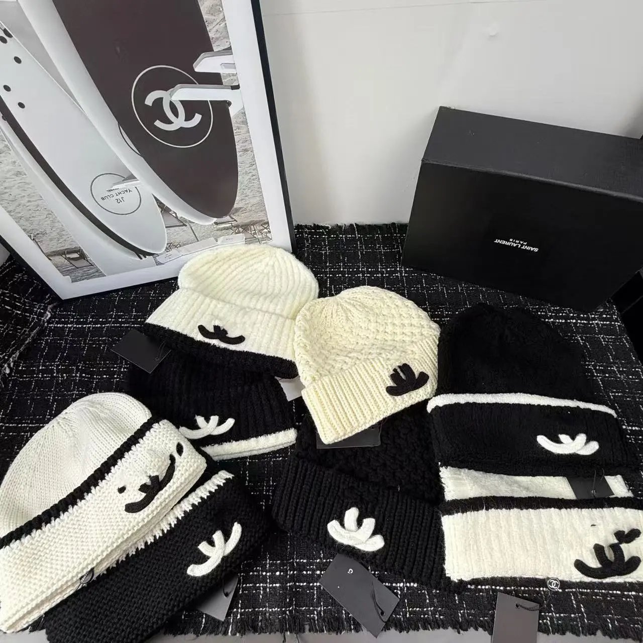 Chanel Knit Hats Foto QC da WEIDIAN su Qualit.ly