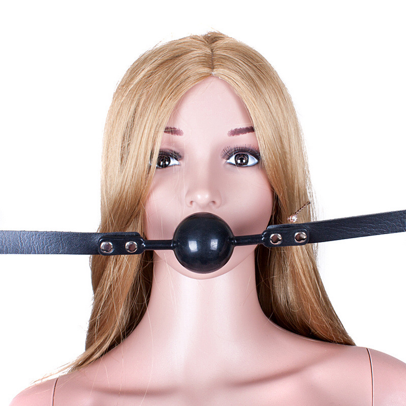 Adult sexy men's and women's black one-word large silicone mouth ball mouth plug soft rubber mouth flail plug supplies wholesale
