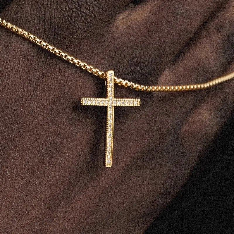 Cross-border hot sales American diamond-encrusted small cross diamond necklace men's zircon pendant collarbone chain gold women's jewelry