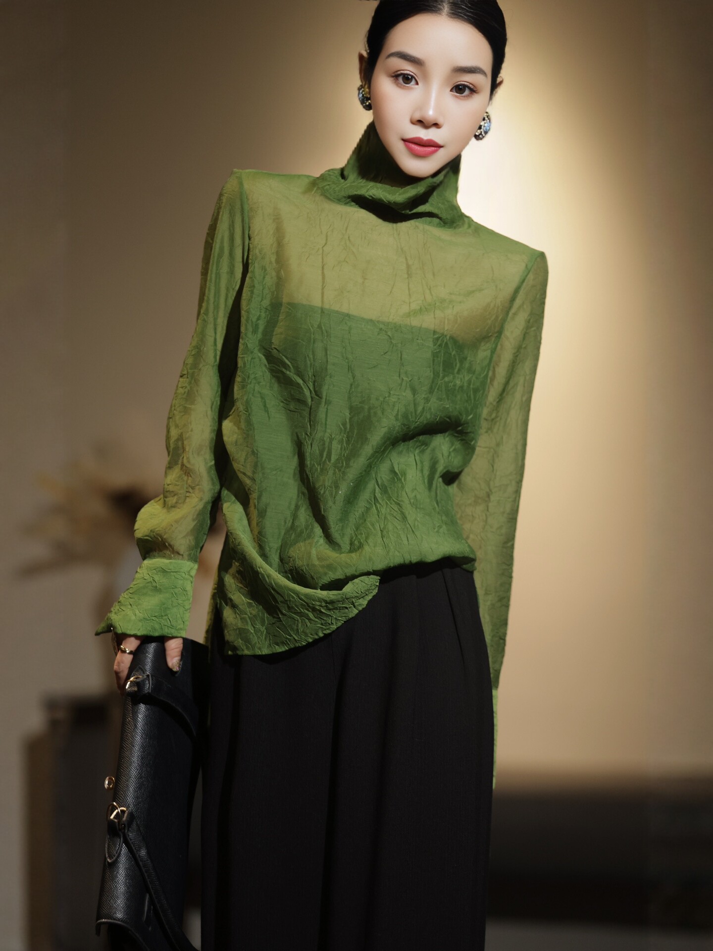 Designed Pleated Long-Sleeved Shirt for Women, Spring and Summer Style, Transparent High-Neck Sun Protection Shirt, High-End Atmosphere Tops
