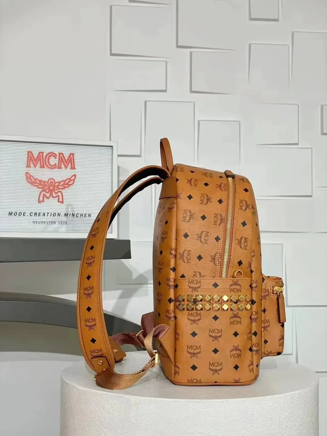 112****M***C***M包包