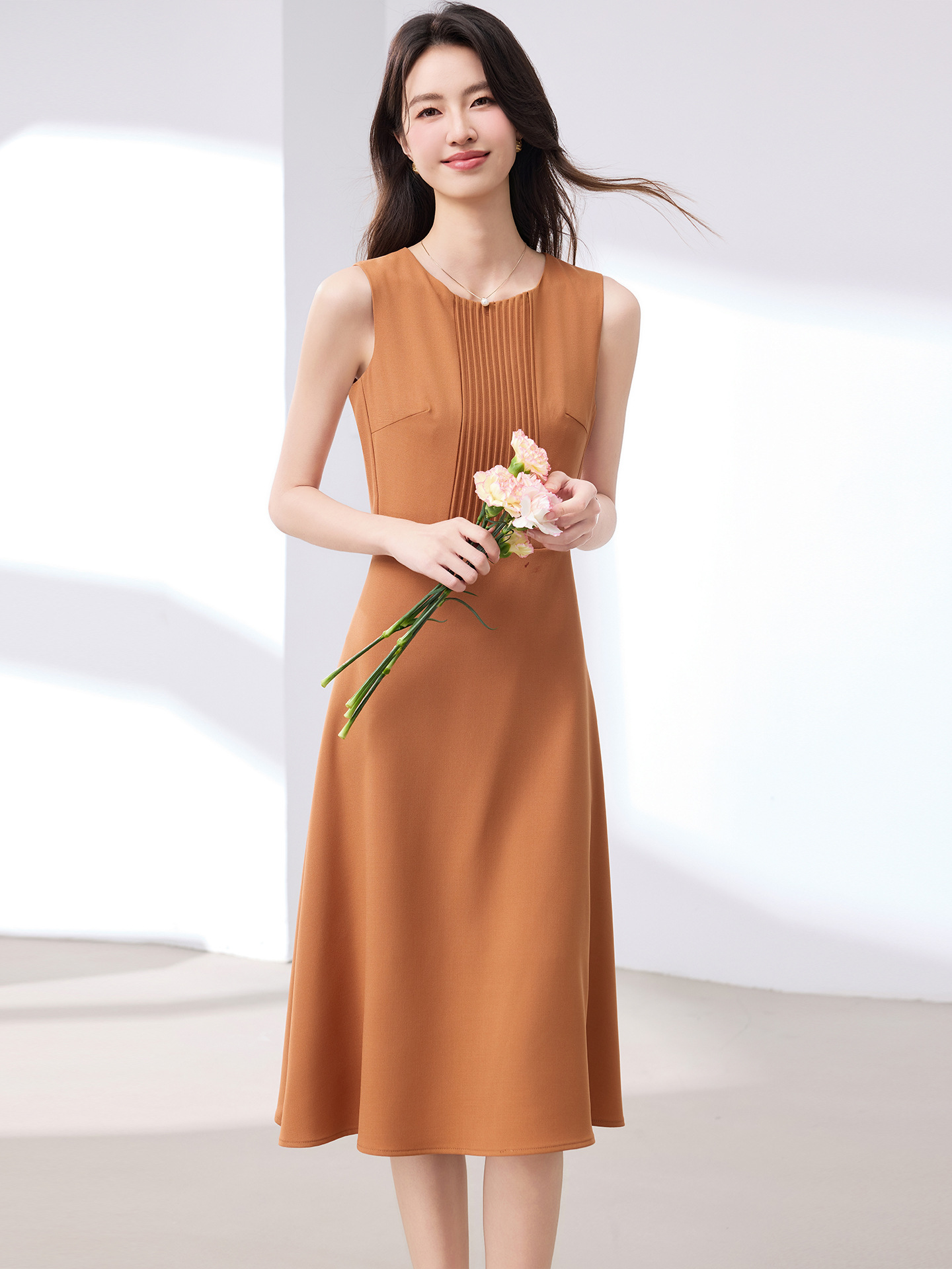 Black Suit with Sleeveless Dress Inside for Women, Suitable for Spring, Summer, and Autumn, with a High-End Feel, Suitable for Workplace and Commuting, Elegant Waist-Cinching Vest Dress