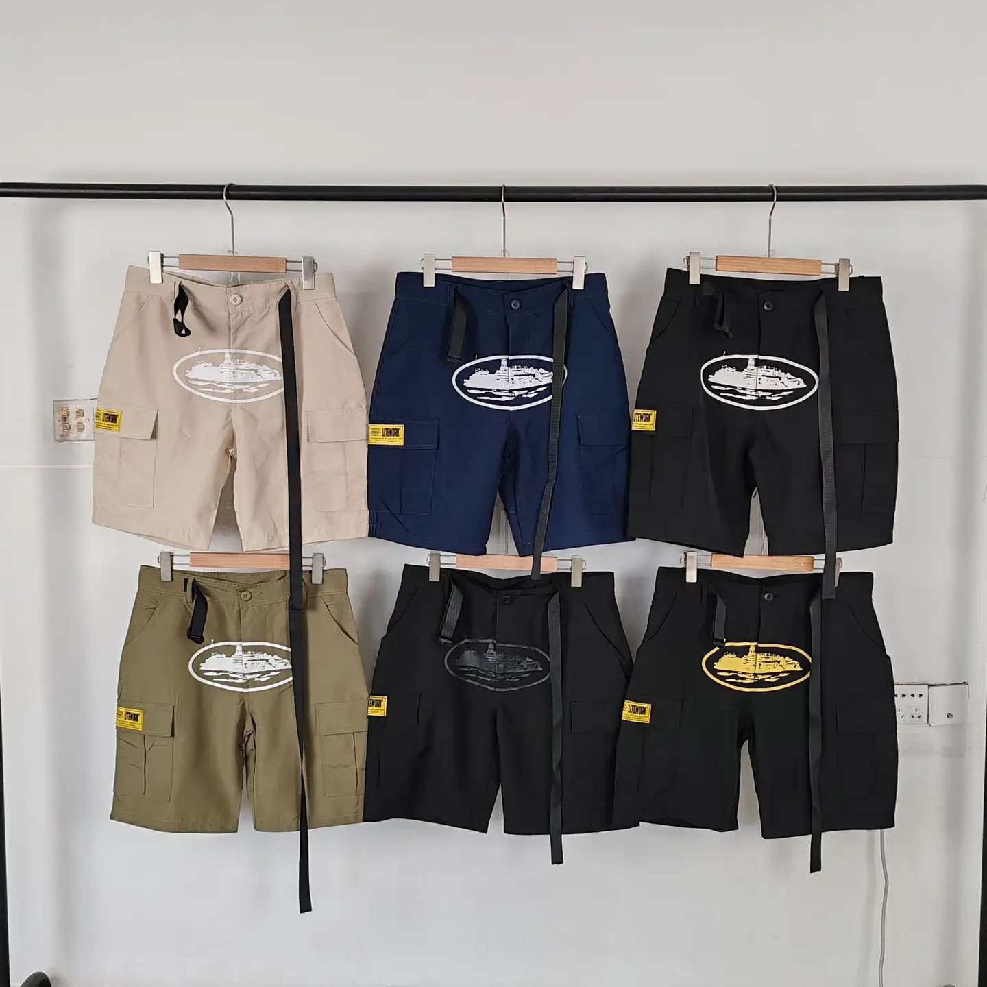 Corteiz American Trendy Brand Cruise Ship Print Men's and Women's Loose Casual Multi-Flap Pocket Pants Workwear Shorts