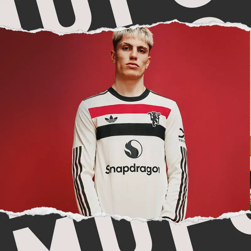 Little Plum Adidas 24-25 Season Manchester United Second Away Player Edition Jersey Long Sleeves Male Iy7812