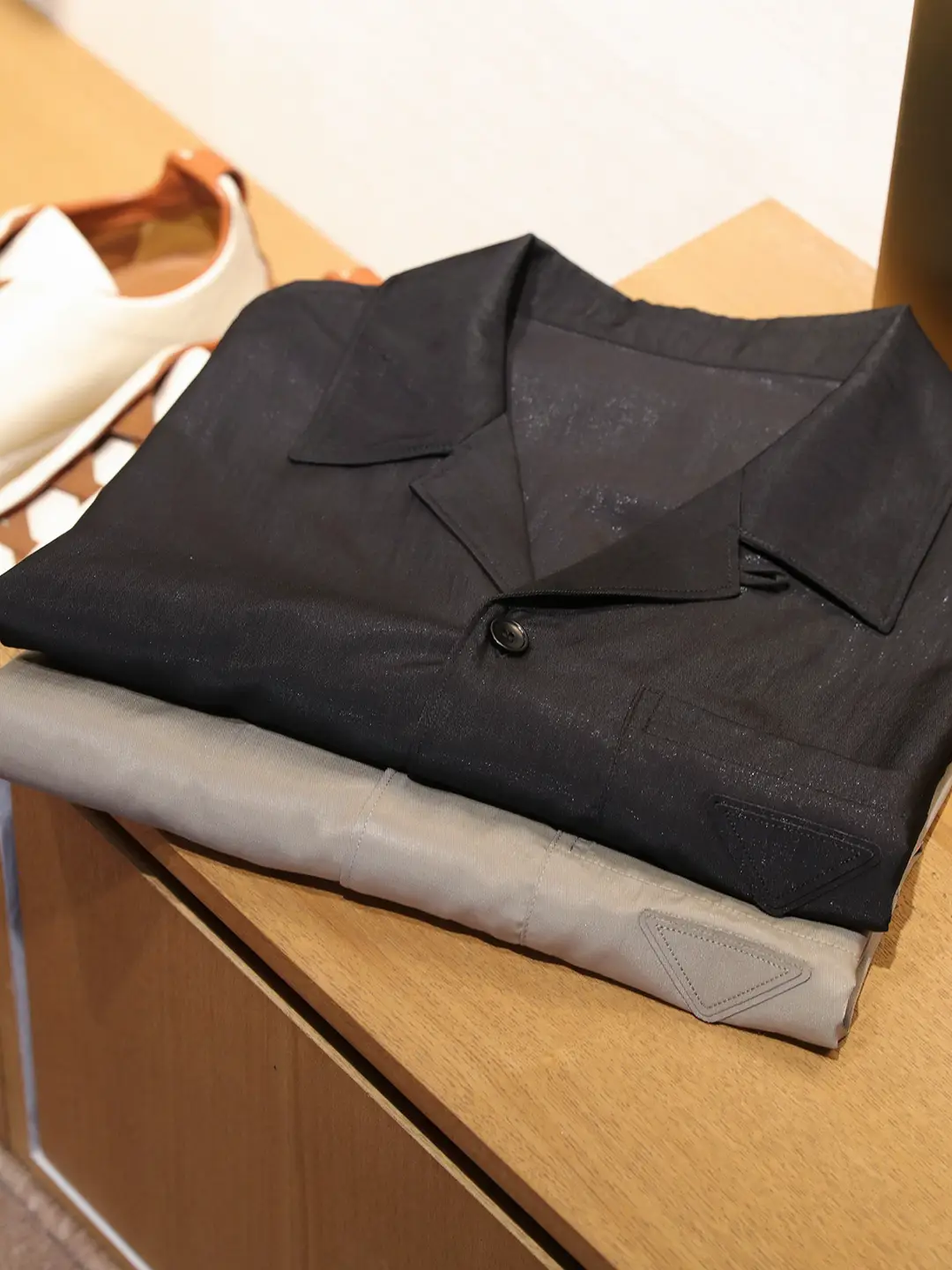 Italian Luxury 2025 Summer New arrival Men lazy style Cuban Collar Silk Cool Short Sleeves shirt Suit 1122