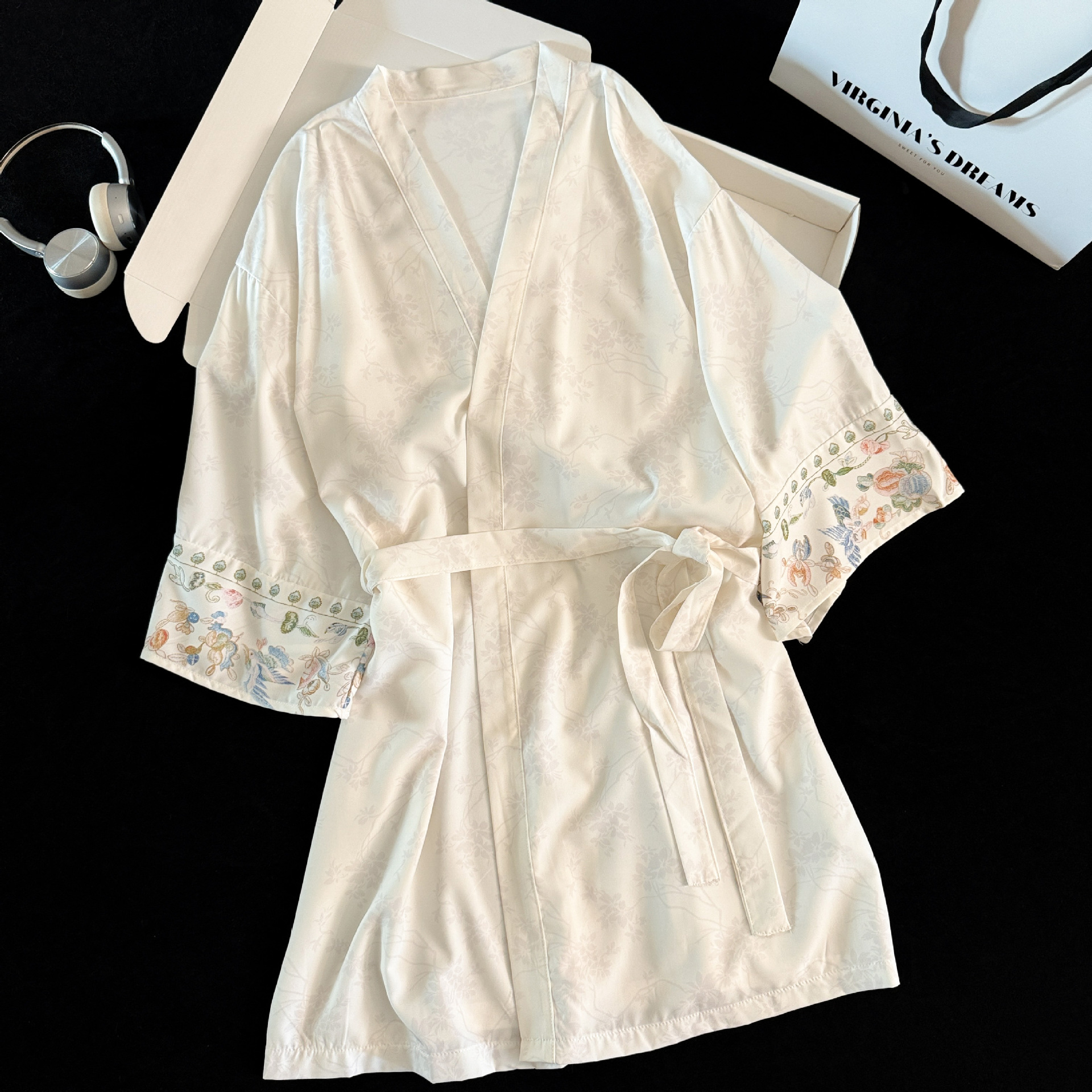 Ice Silk Morning Robe, Sexy Silk Nightgown, Hotel Bathrobe, Women's Pajamas, Home Wear, Thin Mid-Length Half-Sleeve Bathrobe