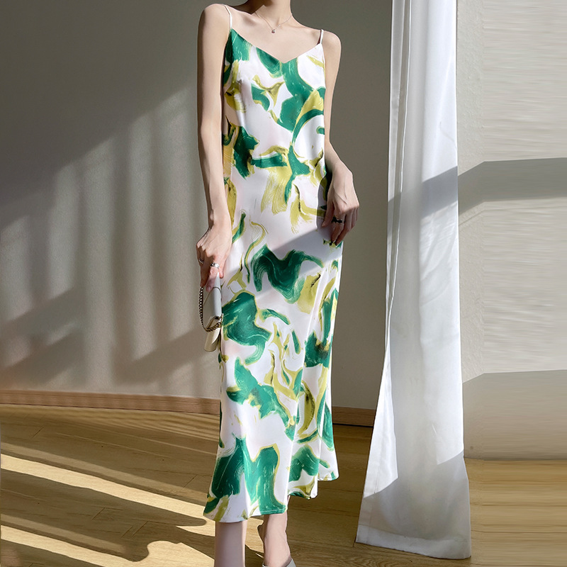Spring and Summer 2023 New Women's Silk Slip Skirt Sleeveless High Waist Color Dress Fashion Beach Long Skirt