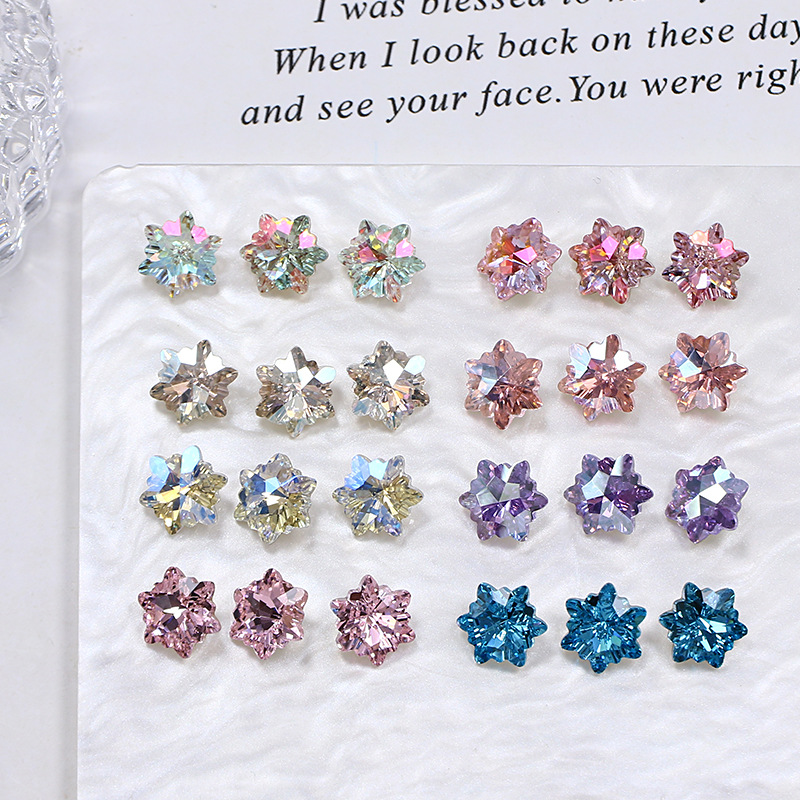 Dongzhou Crystal 9*8 Snowflake Pointed Bottom Irregular Shaped Rhinestones Sparkling Glass Christmas Nail Art Rhinestones Nail DIY Nail Art Decorations