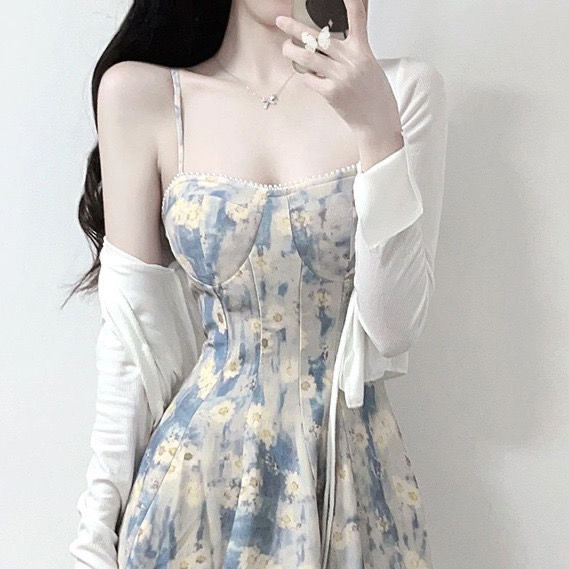 French-Style Blue Floral Oil Painting Print Spaghetti Strap Dress for Women, Summer 2026 New Model, Waist-Cinching, Fairy-Like, High-End Feel, Long Dress