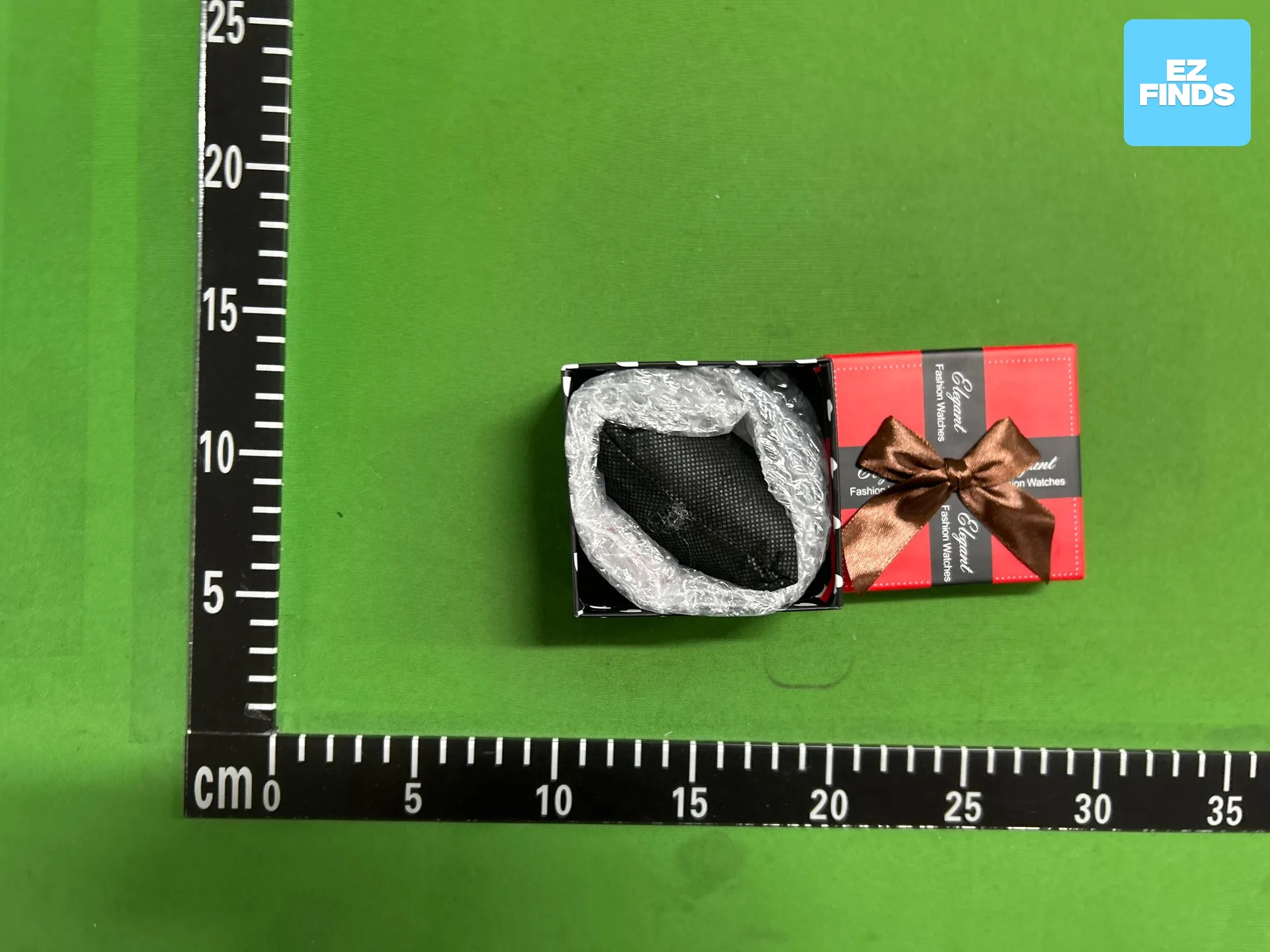 New Model of Foreign Trade Hot-Selling Two-Hand Ultra-Thin Barrel-Shaped Imitation Carbon Fiber Canvas Strap Watch, High-End Wristwatch for Men and Women Available for Supply photo QC de 1688 sur Qualit.ly QC