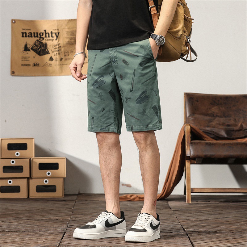 Men's New Summer Style Five-Point Shorts with High Cotton Content, Breathable and Loose-Fitting, Trendy and Fashionable, Personalized Printed Beach Shorts, Thin Style