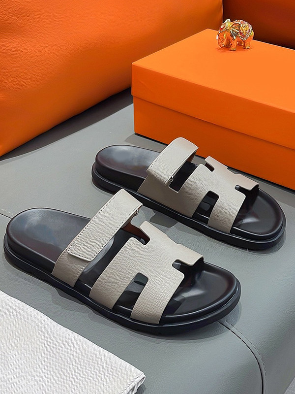 Men's Genuine Leather Flat Slippers with Velcro, Breathable, Non-Slip, Waterproof, Suitable for Outdoor Wear, 2023 Summer European Fashion, Comfortable