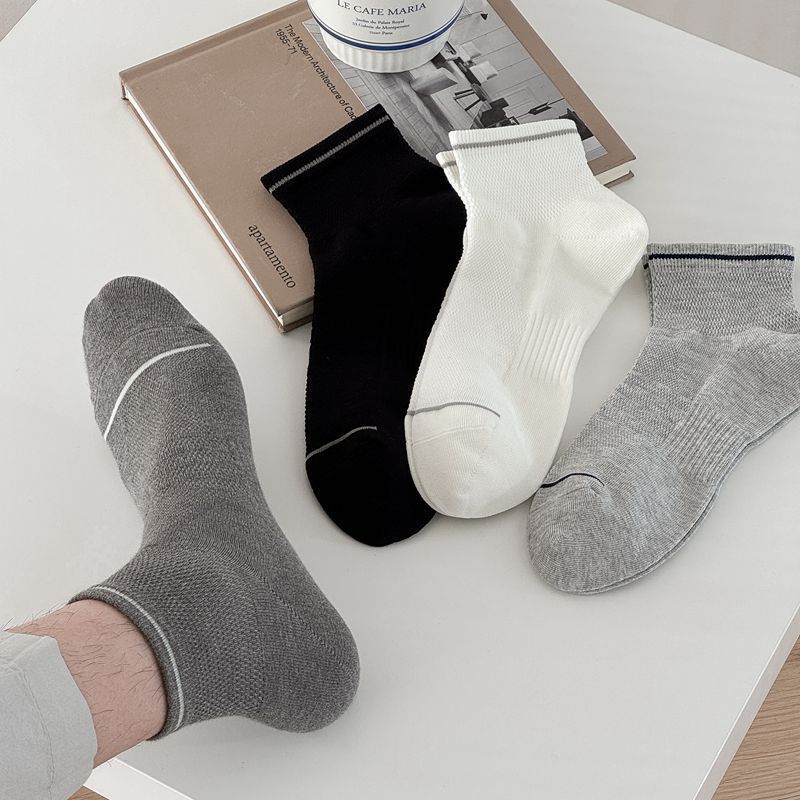 Spring and Summer New Sports Socks, Mesh Breathable Thin Striped Short Cotton Socks, Men's Sweat-Absorbent Socks, One Size Fits All