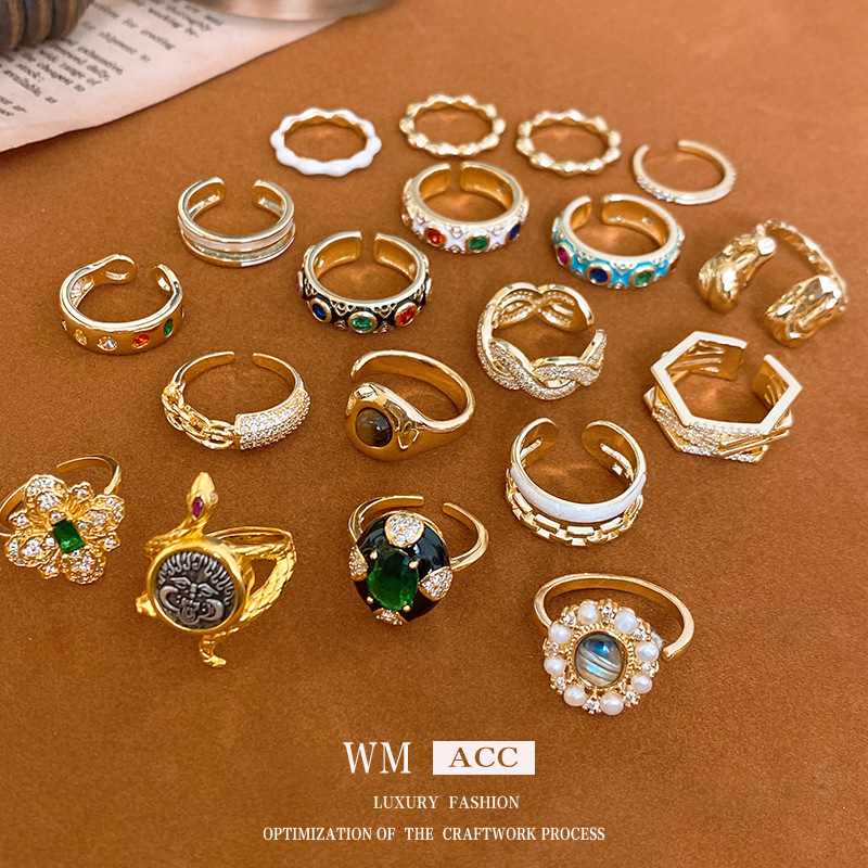 Portrait Snake-Shaped Open Ring, Accessible Luxury Niche Design, High-End Index Finger Ring, Gold Fashion Hand Jewelry Wholesale