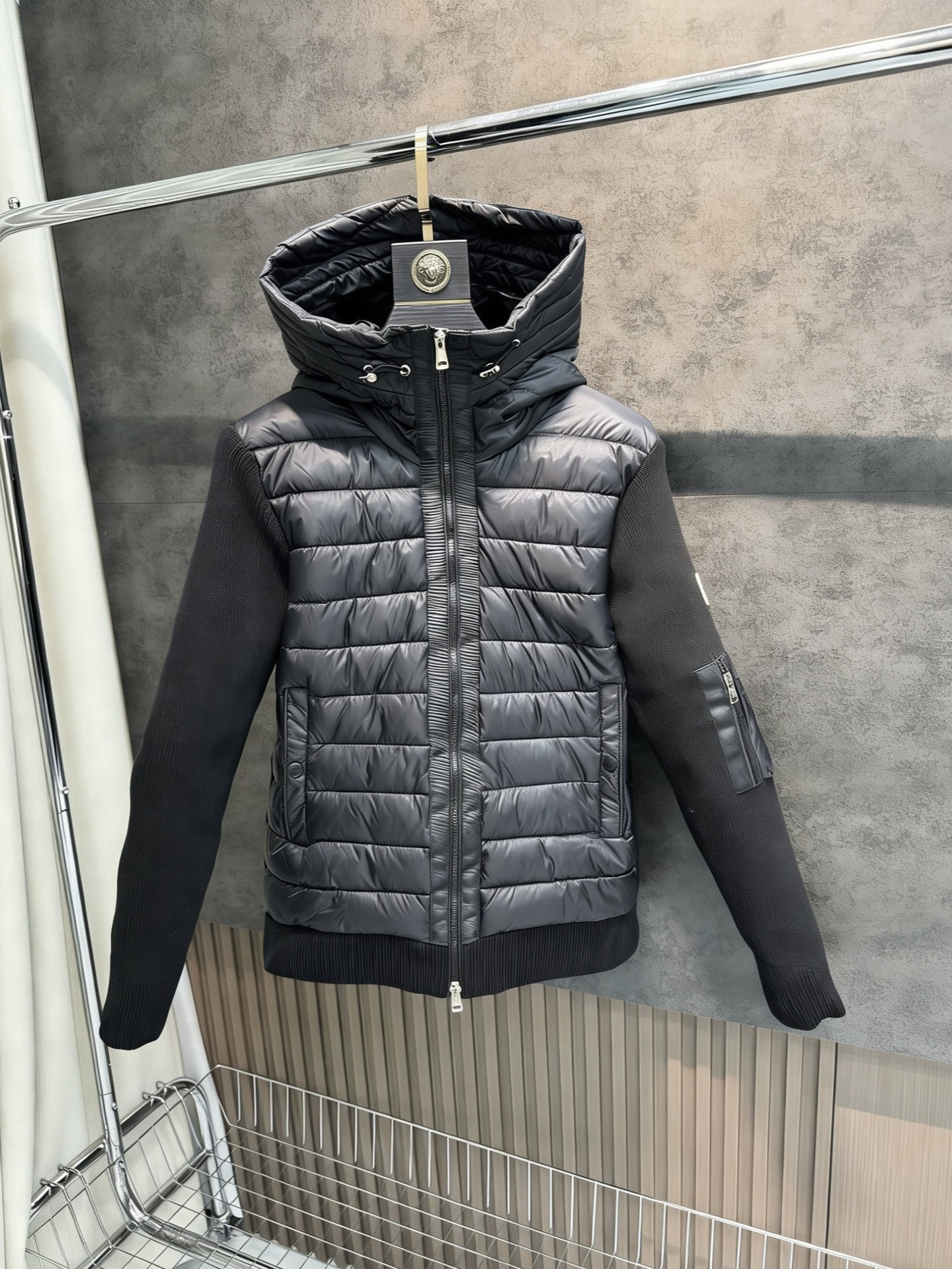 New European Style m Mengjia Knitted Patchwork Casual down Jacket for Men, White Duck Down, Warm, Stylish, Slim-Fit down Coat Foto QC de 1688 na Qualit.ly