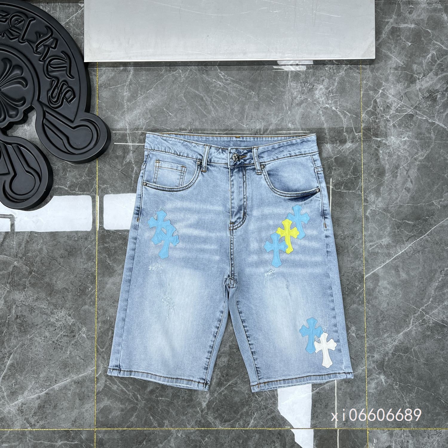 24ss Summer New Chrome Hearts Wash Color Leather Embroidered Denim Noured Fashion Shorts
