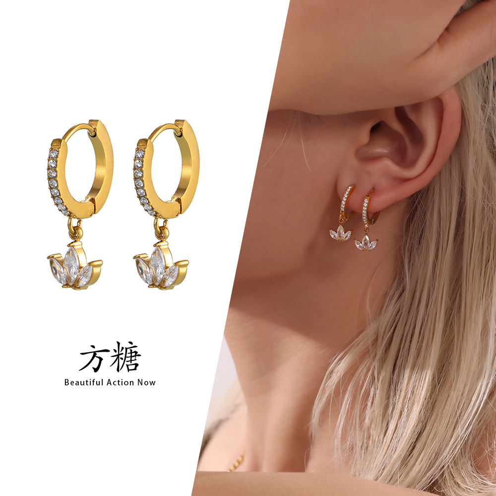 Sugar Full Diamond Micro Inlaid Clover Zircon Earrings Women Stainless Steel PVD Vacuum Gold Plated Light Luxury Elegant Earrings