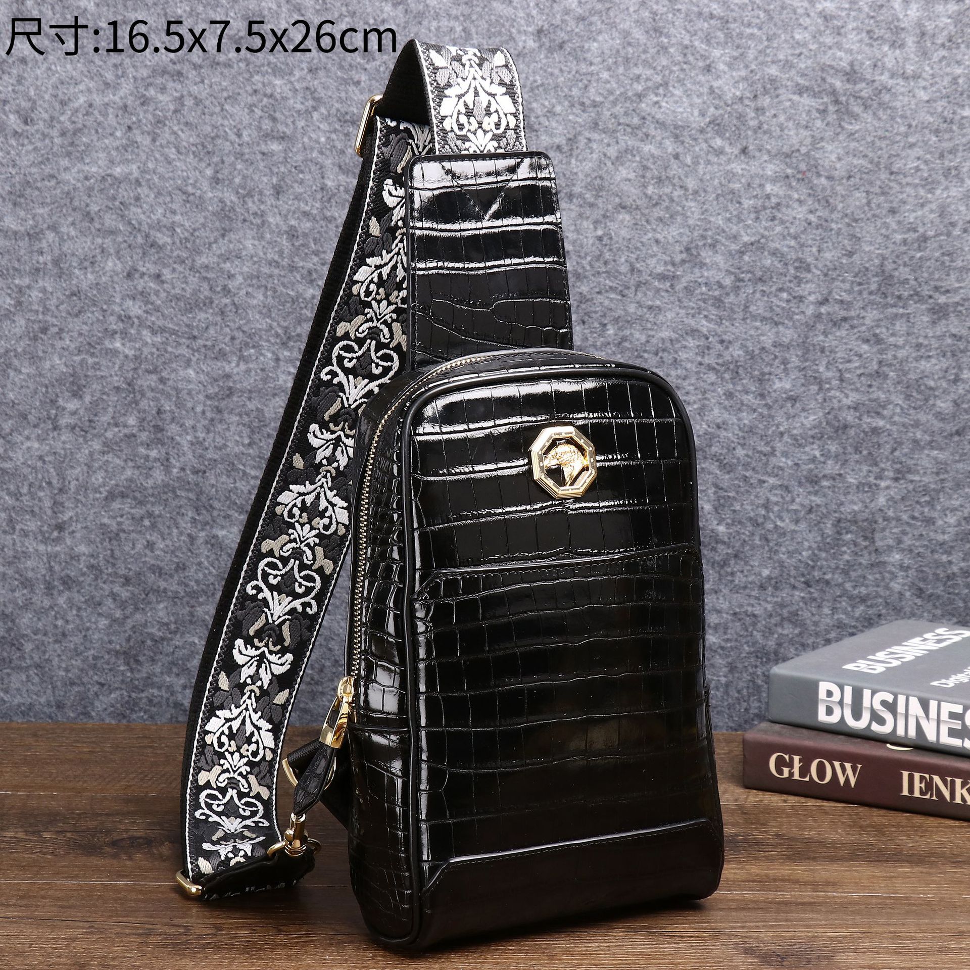 New Crocodile Belly Pattern Men's Chest Bag Fashion Men's Bag Crossbody Bag Chest Bag Outdoor Leisure Backpack Trendy Wholesale